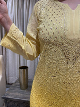 Load image into Gallery viewer, Chikankari Viscose Mukaish Set