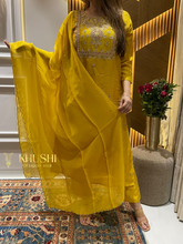 Load image into Gallery viewer, Yellow Hand Zardozi Suit