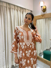 Load image into Gallery viewer, Chikankari Muslin Kurti