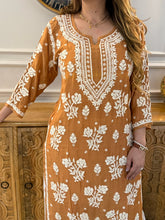 Load image into Gallery viewer, Chikankari Muslin Kurta