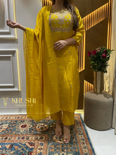 Load image into Gallery viewer, Yellow Hand Zardozi Suit