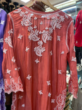 Load image into Gallery viewer, Chikankari Muslin Kurti