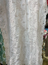 Load image into Gallery viewer, Chikankari Muslin Kurti