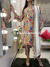 Load image into Gallery viewer, Printed Suit
