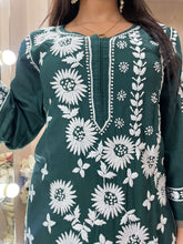 Load image into Gallery viewer, Green Kurti