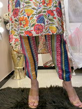 Load image into Gallery viewer, Printed Suit