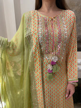 Load image into Gallery viewer, Printed Suit