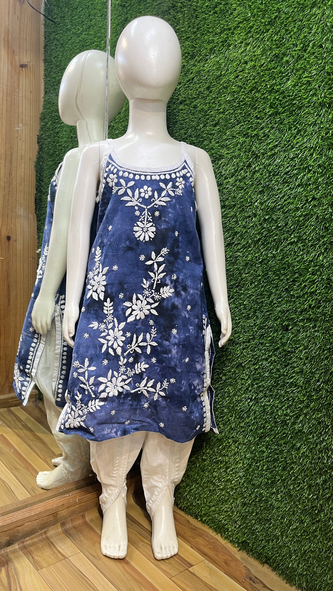 Chikankari Sleeveless Kid Set
