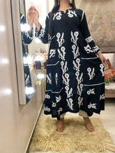 Load image into Gallery viewer, Black Dress
