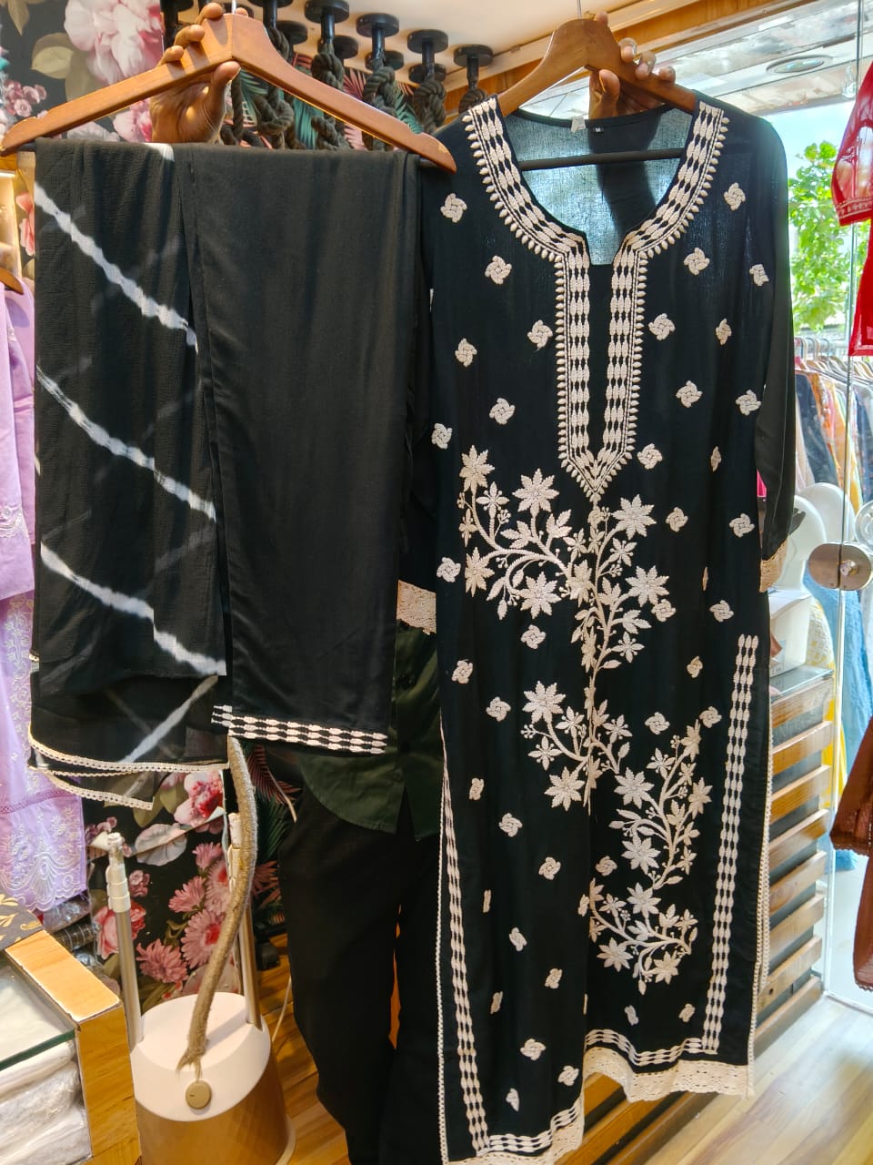 Ryon Suit