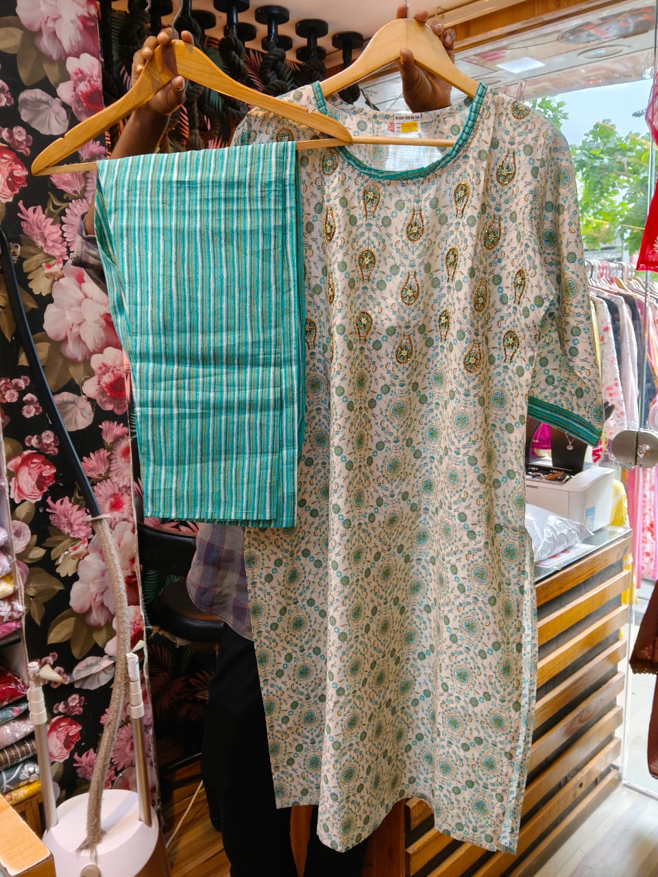 Muslin Suit