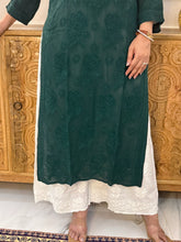 Load image into Gallery viewer, Chikankari Self Work Kurta
