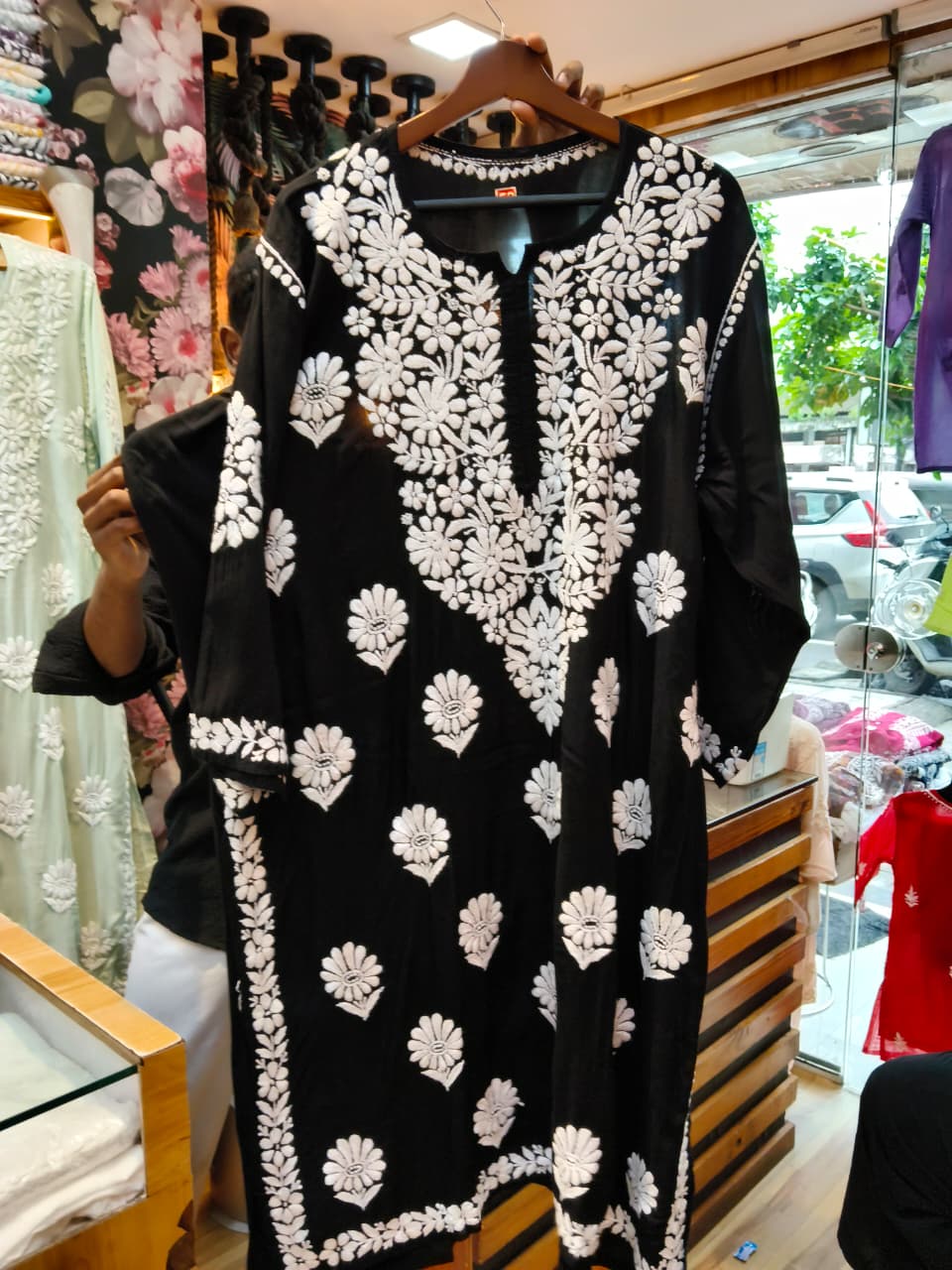 Chikankari Modal Kurti