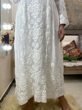 Load image into Gallery viewer, White Jasmine Kurti
