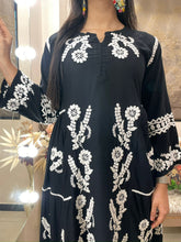 Load image into Gallery viewer, Black Dress
