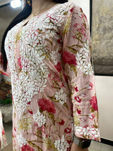 Load image into Gallery viewer, Peach Printed Pallazo set
