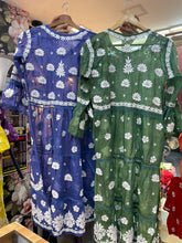 Load image into Gallery viewer, Soft chanderi Short Kurti
