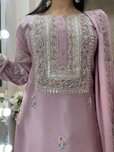 Load image into Gallery viewer, Mauve dress
