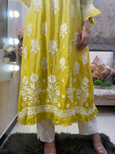 Load image into Gallery viewer, Yellow Shaded Kurti
