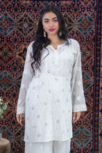 Load image into Gallery viewer, White Badla Kurti
